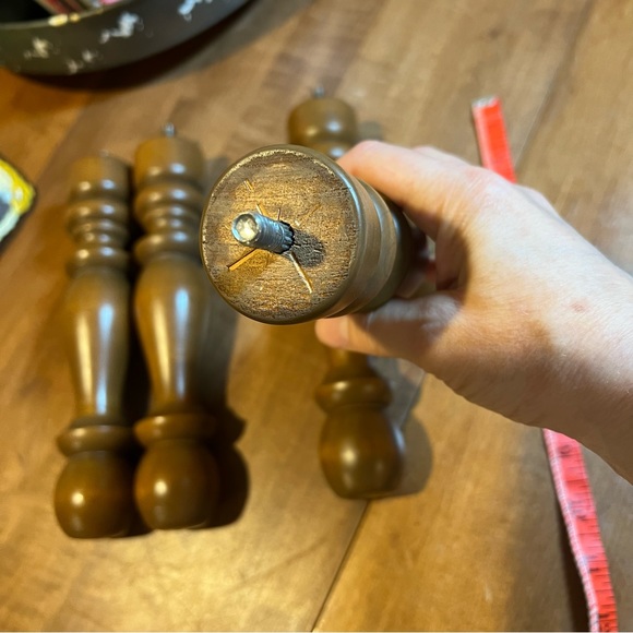 Wood Spindle Legs Set of Four 9.5” x 2” - Picture 2 of 4